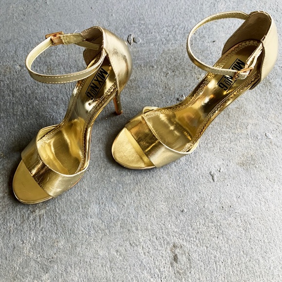 GOLDEN RUSH - Picture 4 of 8